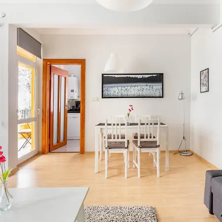 Fabulous Flat Near Bagdat Street In Kadikoy *