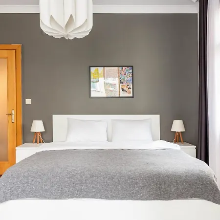 Fabulous Flat Near Bagdat Street In Kadikoy *