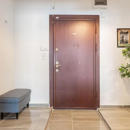 Fabulous Flat Near Bagdat Street In Kadikoy Διαμέρισμα *
